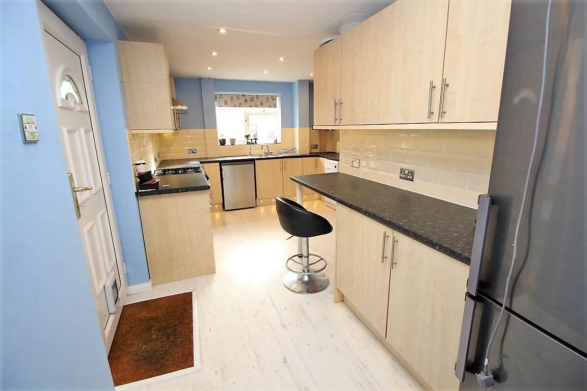 3 bed property in Wensley Road, Reading